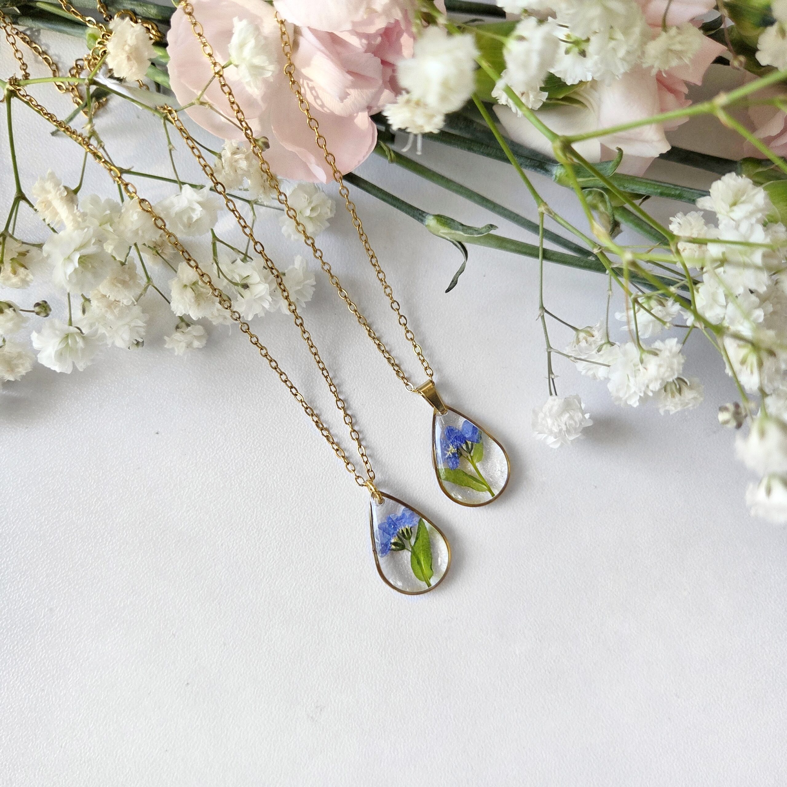 Romantyczna gałązka niezapominajki - obrazek 2