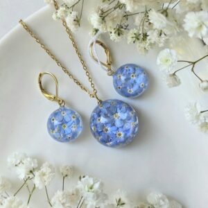 Półkule z niezapominajkami